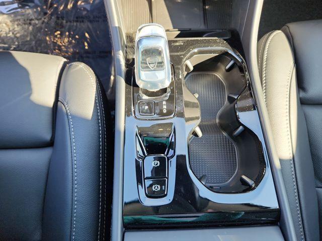 new 2026 Volvo XC40 car, priced at $51,255