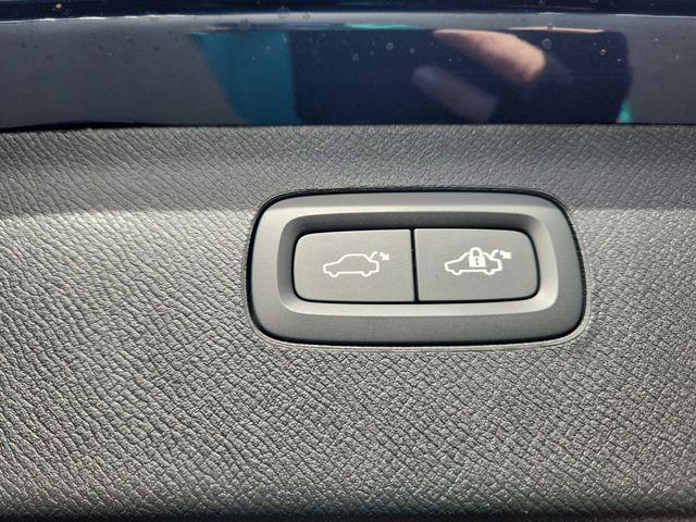 new 2026 Volvo XC90 car, priced at $76,335