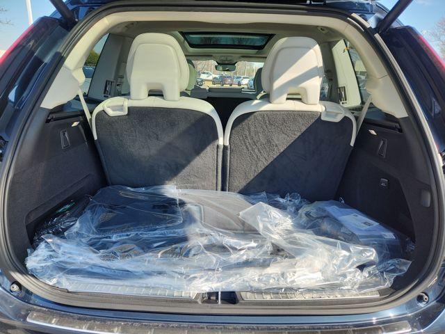 new 2026 Volvo XC90 Plug-In Hybrid car, priced at $86,740