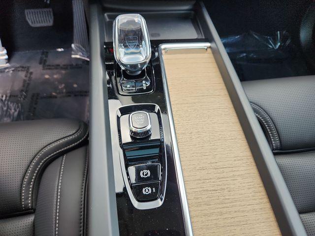 new 2026 Volvo XC60 Plug-In Hybrid car, priced at $75,680