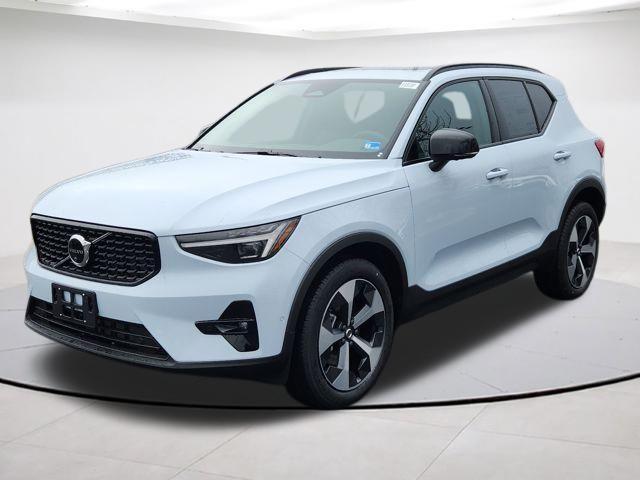 new 2026 Volvo XC40 car, priced at $50,260