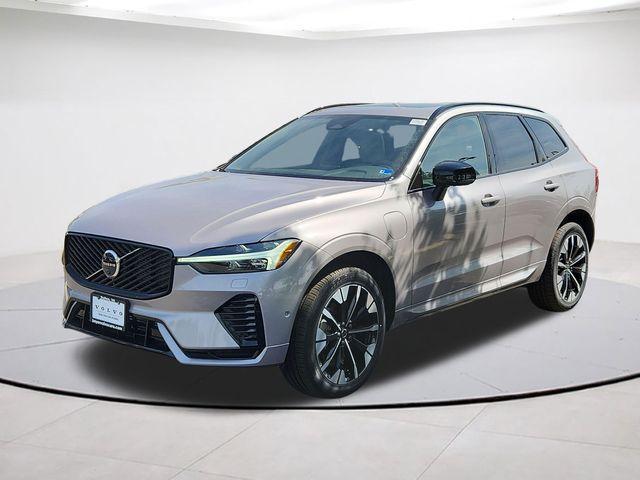 new 2026 Volvo XC60 Plug-In Hybrid car, priced at $70,400