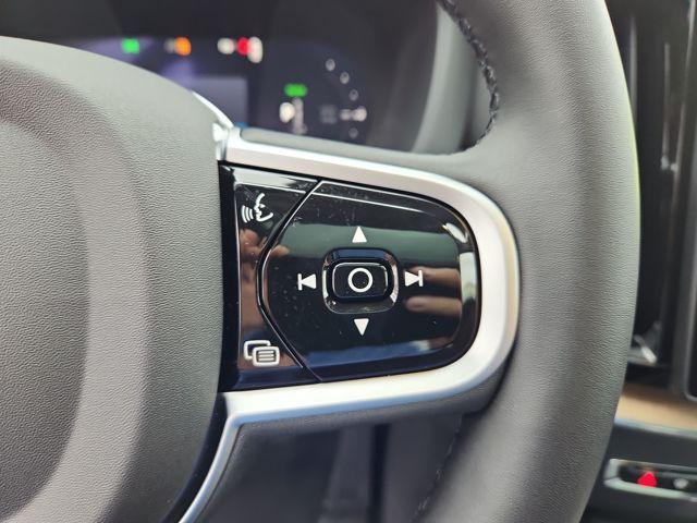 new 2026 Volvo XC60 Plug-In Hybrid car, priced at $69,405