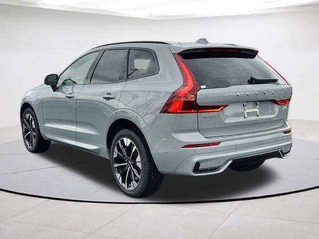 new 2026 Volvo XC60 Plug-In Hybrid car, priced at $69,405