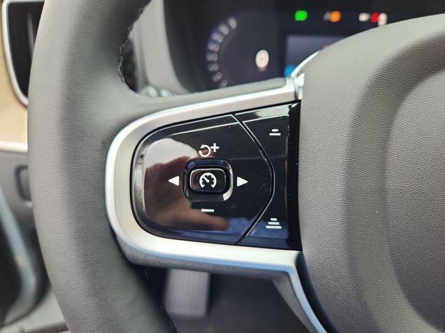 new 2026 Volvo XC60 Plug-In Hybrid car, priced at $69,405