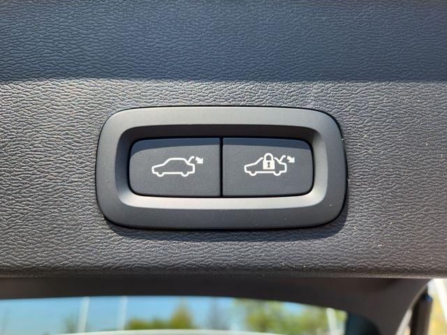 new 2026 Volvo EX40 car, priced at $59,955