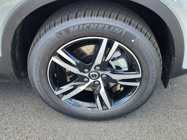 new 2026 Volvo XC40 car, priced at $46,645