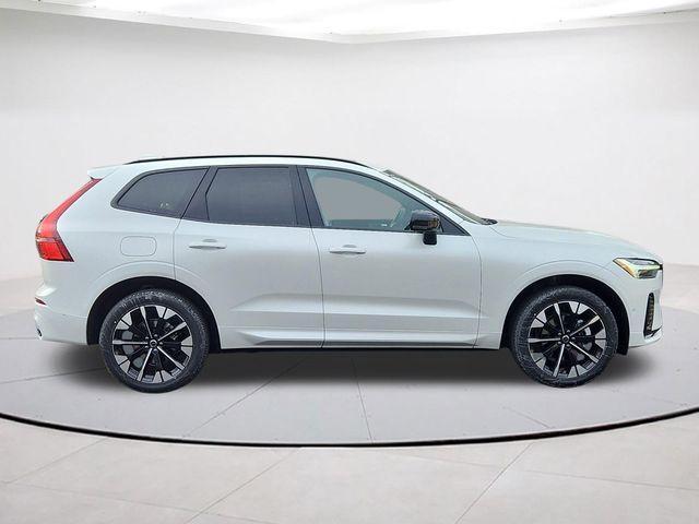new 2026 Volvo XC60 car, priced at $58,105