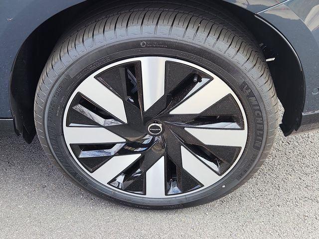 new 2025 Volvo EX90 car, priced at $85,296