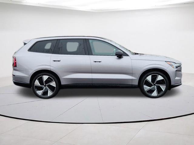new 2026 Volvo EX90 car, priced at $95,735