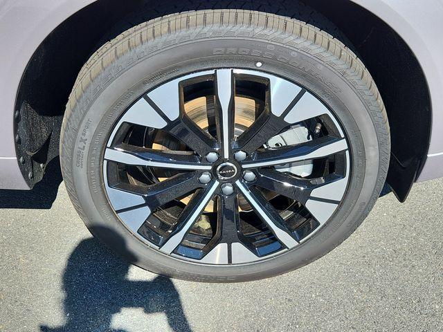 new 2026 Volvo XC60 Plug-In Hybrid car, priced at $70,530