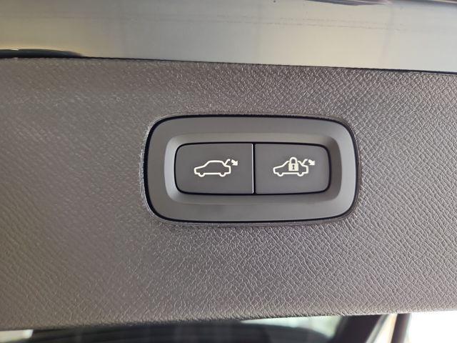 new 2026 Volvo XC90 car, priced at $76,265