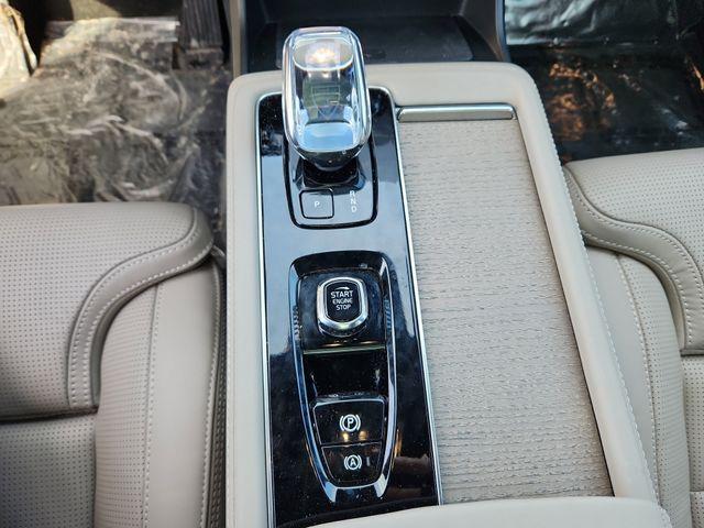 new 2026 Volvo XC90 Plug-In Hybrid car, priced at $87,005