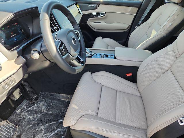 new 2026 Volvo XC90 Plug-In Hybrid car, priced at $87,005