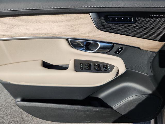 new 2026 Volvo XC90 Plug-In Hybrid car, priced at $87,005