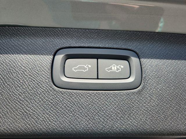 new 2026 Volvo XC90 car, priced at $76,650