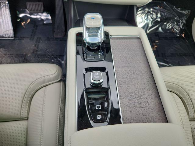 new 2026 Volvo XC90 Plug-In Hybrid car, priced at $86,620