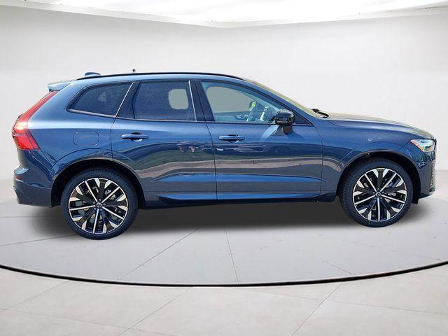 new 2026 Volvo XC60 Plug-In Hybrid car, priced at $75,080