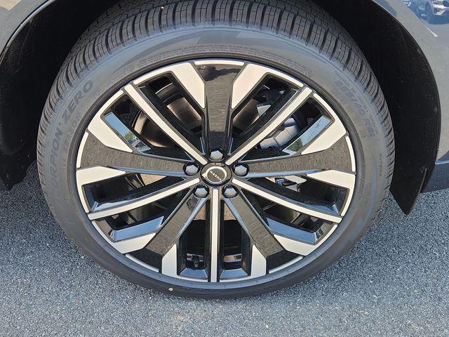 new 2026 Volvo XC60 Plug-In Hybrid car, priced at $75,080
