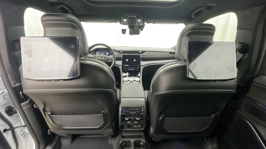 new 2025 Jeep Grand Cherokee L car, priced at $59,714