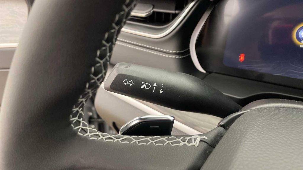 new 2025 Jeep Grand Cherokee car, priced at $45,305