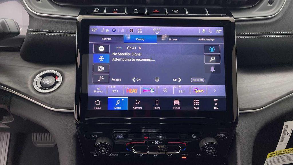 new 2025 Jeep Grand Cherokee car, priced at $45,305