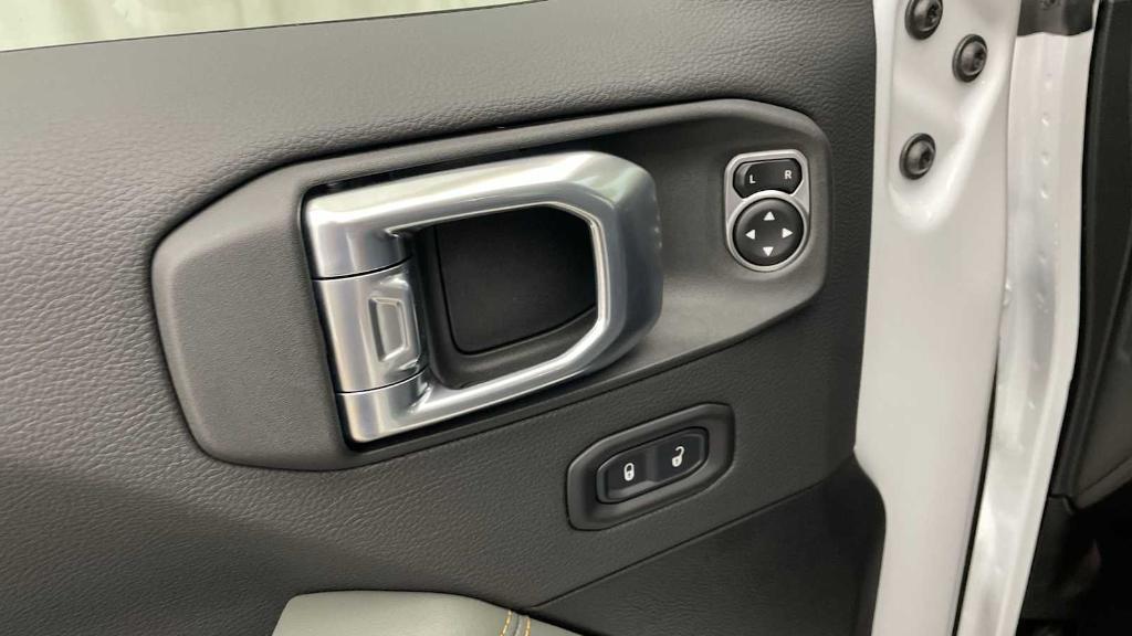 new 2026 Jeep Gladiator car, priced at $60,682
