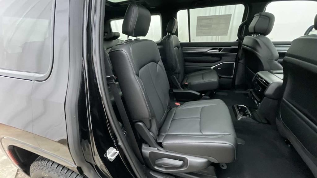 new 2026 Jeep Grand Wagoneer car, priced at $72,312