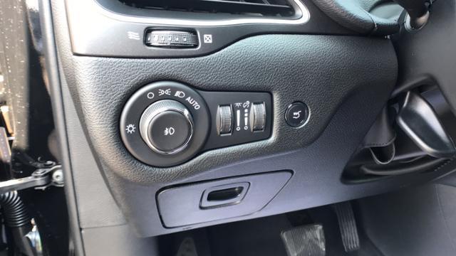 used 2020 Jeep Cherokee car, priced at $21,519