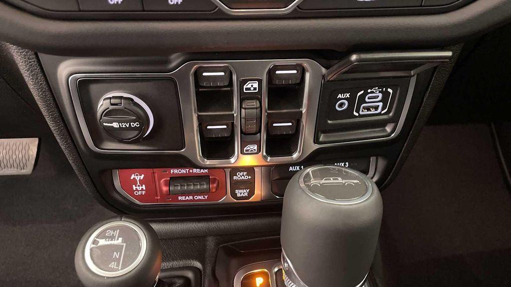 new 2025 Jeep Gladiator car, priced at $49,759