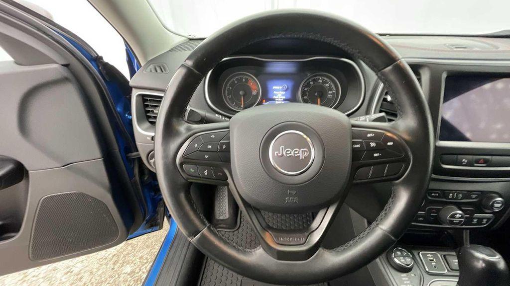 used 2019 Jeep Cherokee car, priced at $22,495