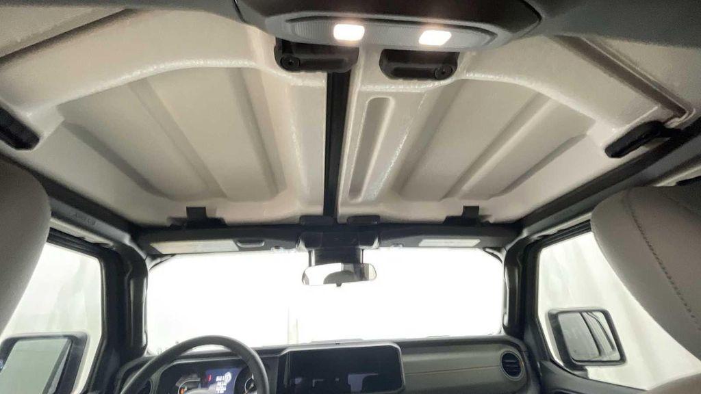 new 2025 Jeep Gladiator car, priced at $50,771