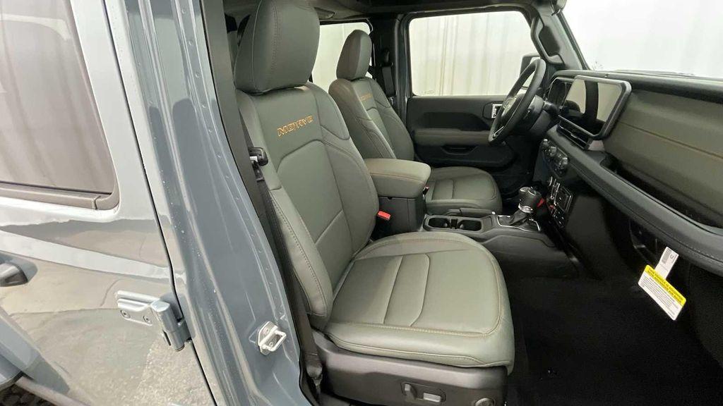 new 2025 Jeep Gladiator car, priced at $50,771