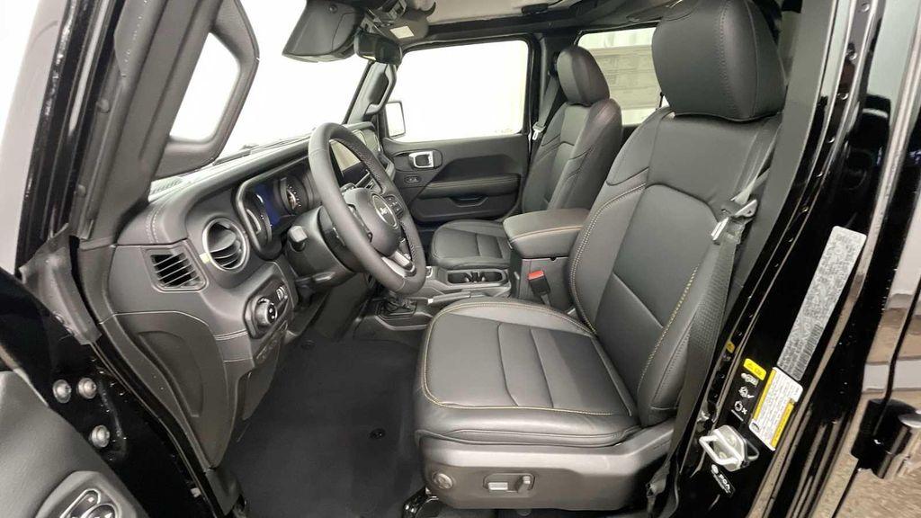 new 2026 Jeep Gladiator car, priced at $47,206