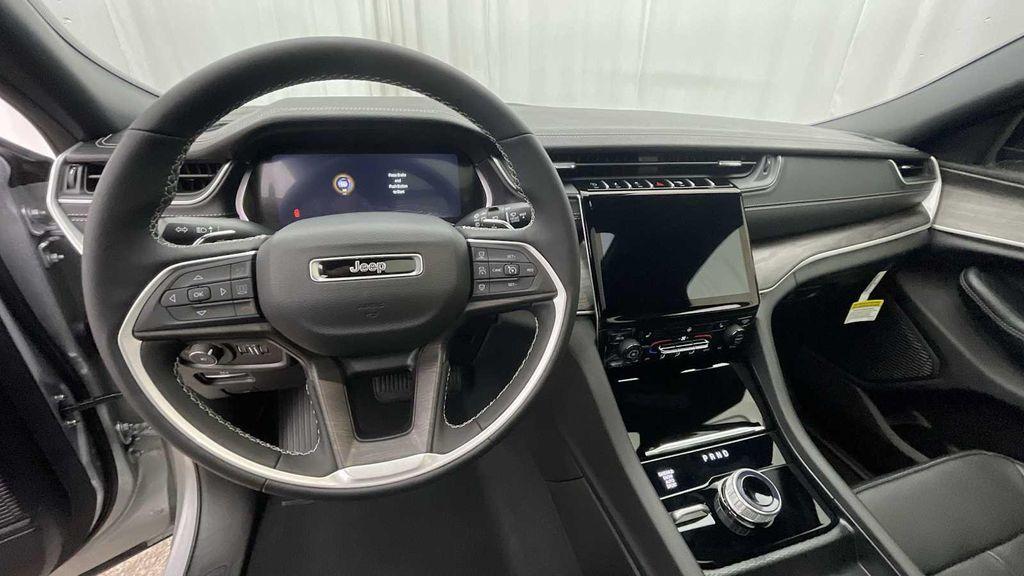 new 2025 Jeep Grand Cherokee L car, priced at $47,024