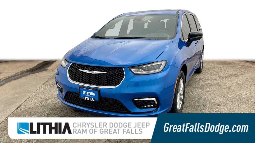 new 2026 Chrysler Pacifica car, priced at $46,885