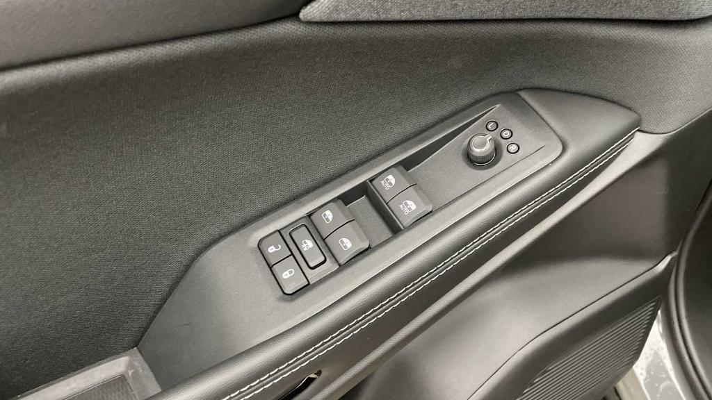 new 2026 Jeep Cherokee car, priced at $39,678