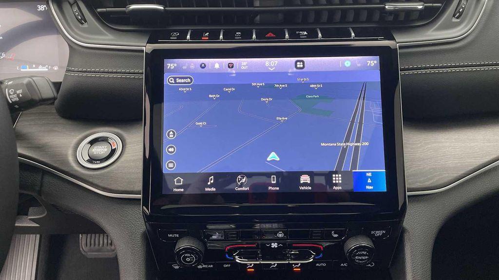 new 2025 Jeep Grand Cherokee car, priced at $47,980