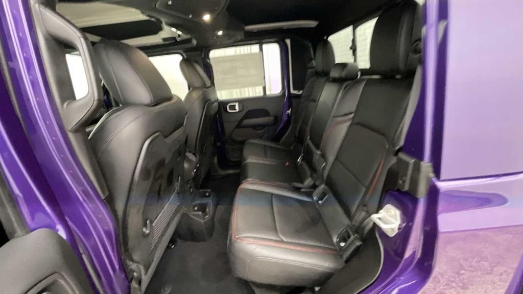 new 2026 Jeep Gladiator car, priced at $56,954