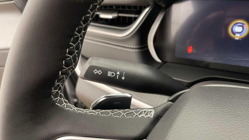 new 2025 Jeep Grand Cherokee L car, priced at $41,940