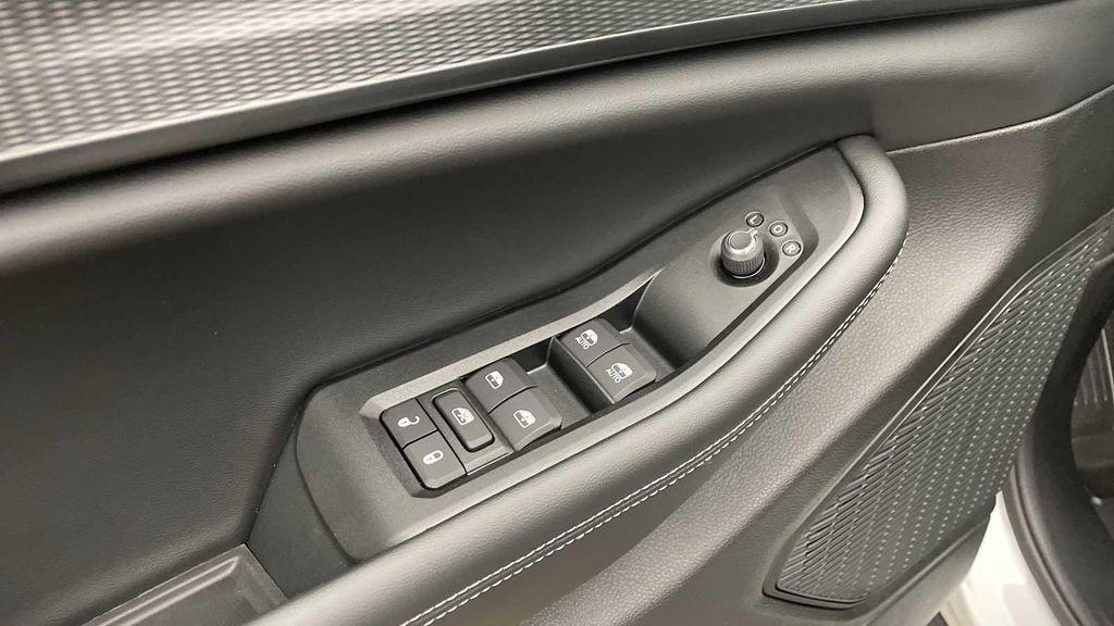 new 2025 Jeep Grand Cherokee L car, priced at $41,940