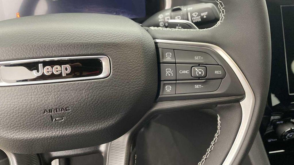 new 2025 Jeep Grand Cherokee L car, priced at $41,940