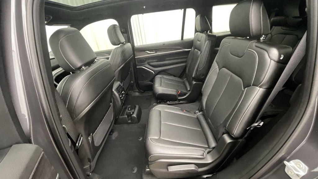 new 2025 Jeep Grand Cherokee L car, priced at $51,917