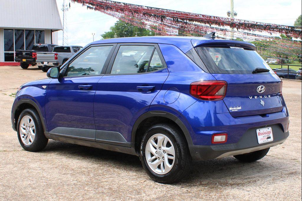 used 2021 Hyundai Venue car, priced at $13,999