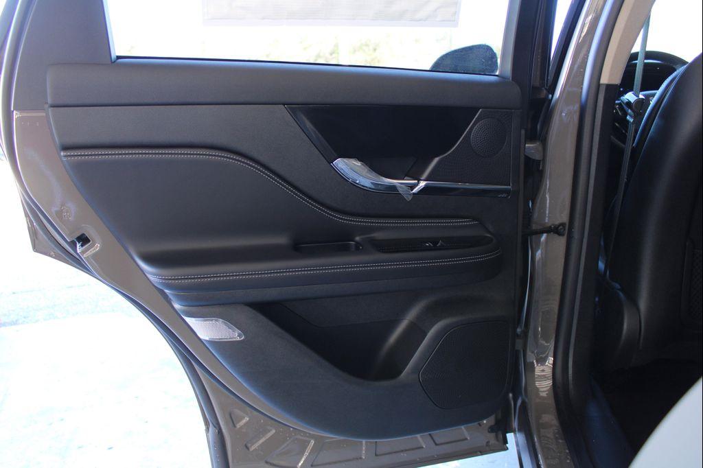 used 2025 Lincoln Corsair car, priced at $45,999