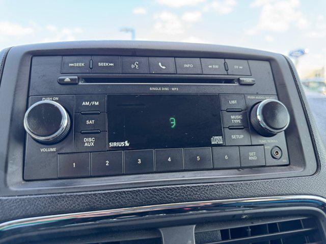2011 Dark Charcoal Pearl Dodge Grand Caravan