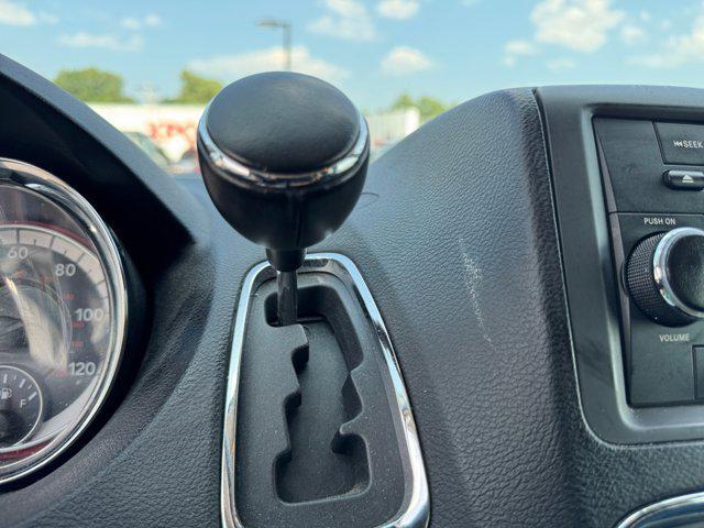 2011 Dark Charcoal Pearl Dodge Grand Caravan