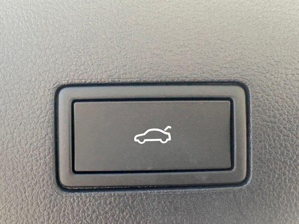 new 2026 Volkswagen Atlas car, priced at $43,585