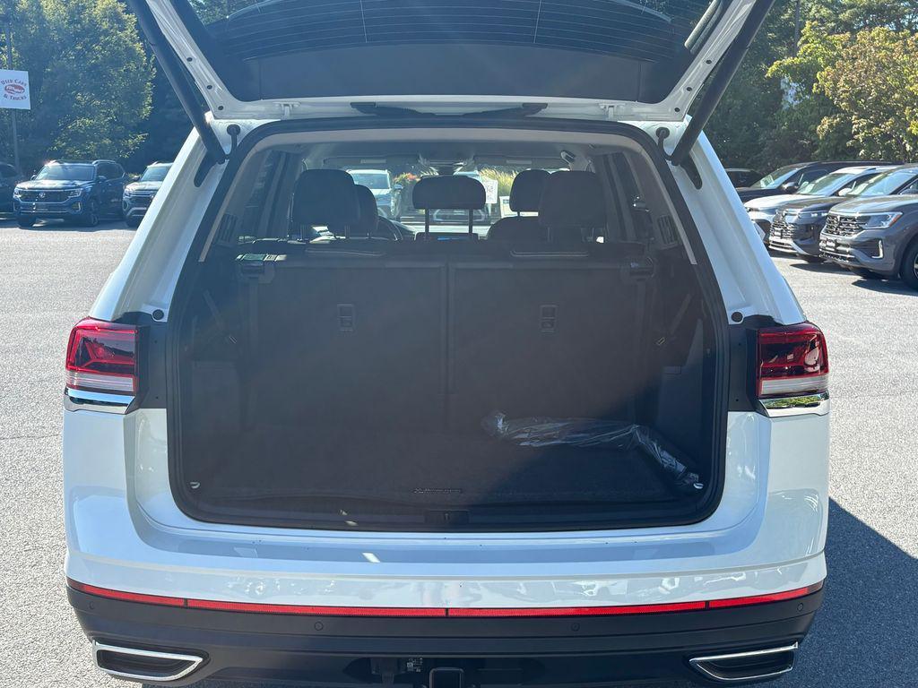new 2026 Volkswagen Atlas car, priced at $43,585