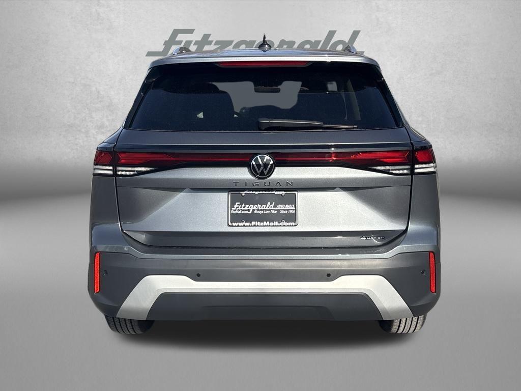 new 2026 Volkswagen Tiguan car, priced at $32,295